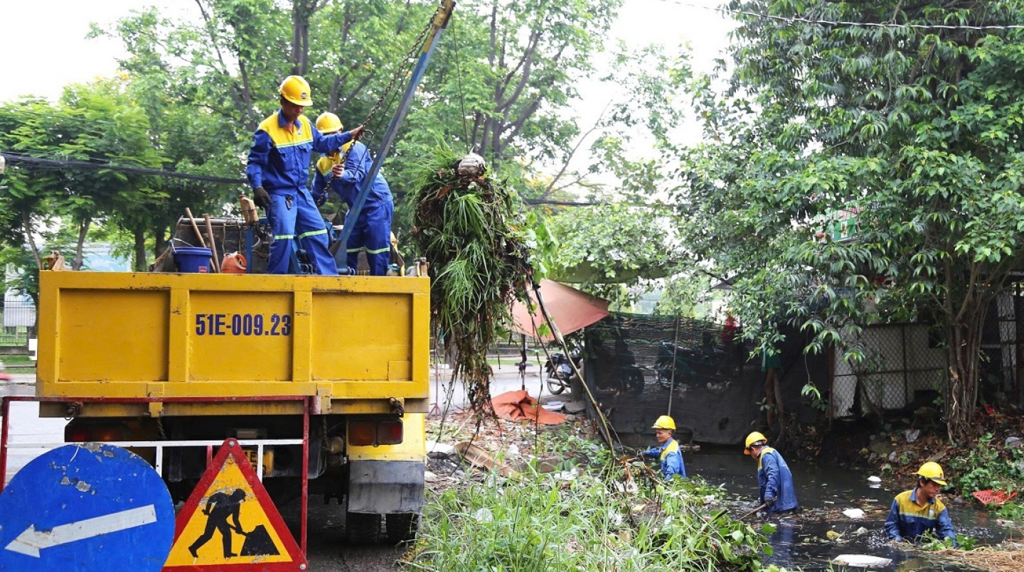 Nạo vét kênh rạch